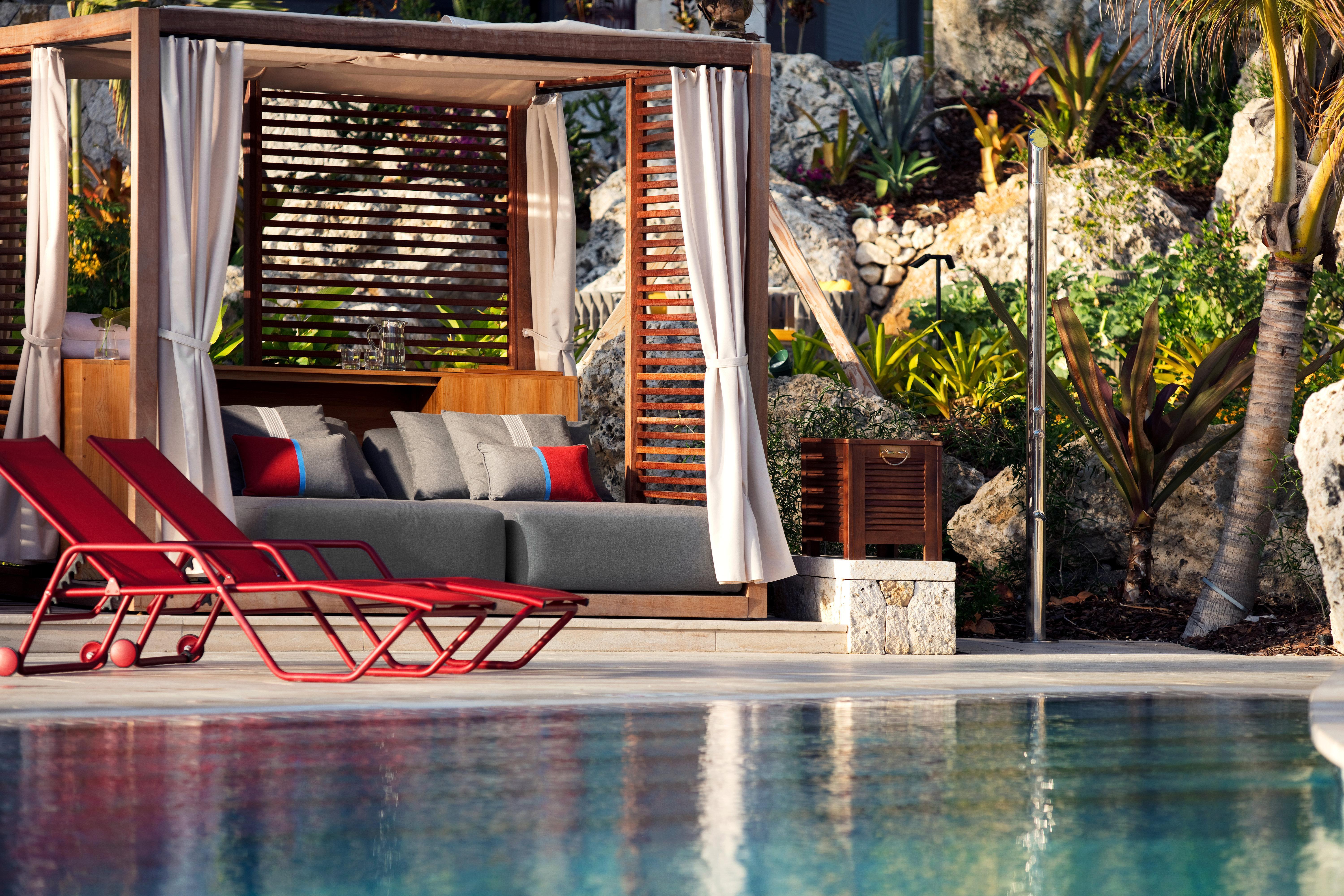 Kimpton Seafire Resort + Spa By Ihg West Bay Dış mekan fotoğraf