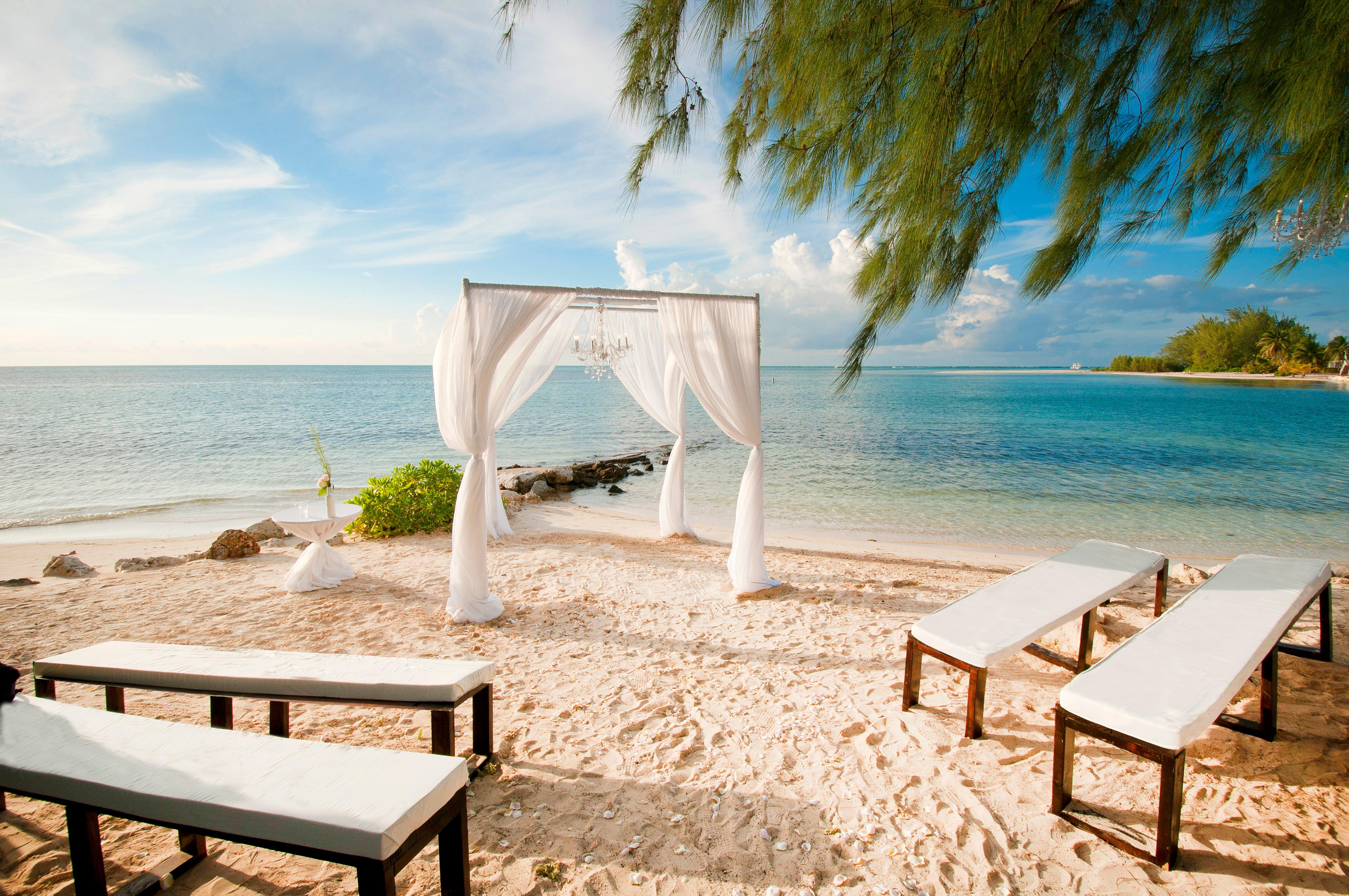 Kimpton Seafire Resort + Spa By Ihg West Bay Dış mekan fotoğraf