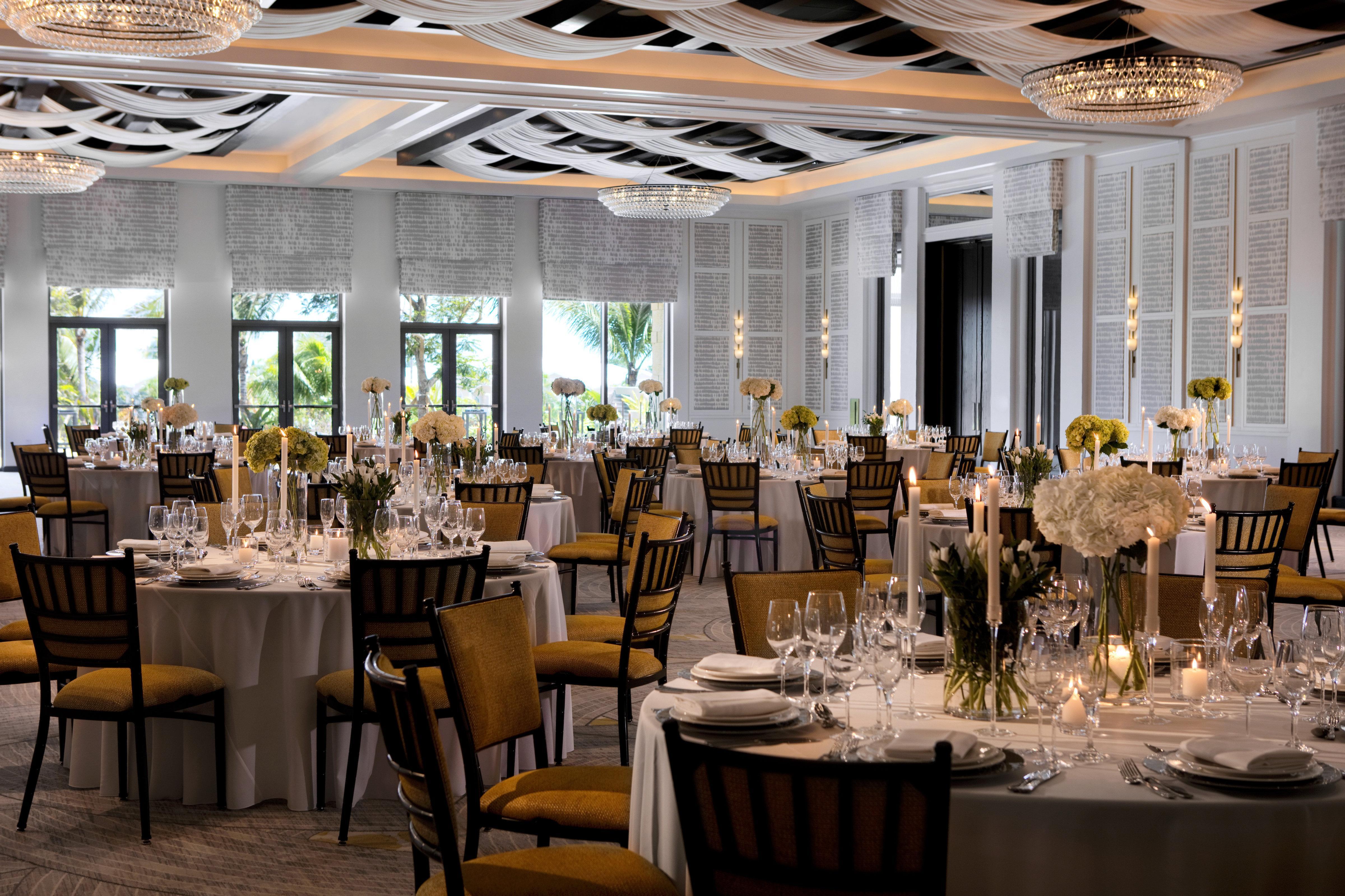 Kimpton Seafire Resort + Spa By Ihg West Bay Dış mekan fotoğraf