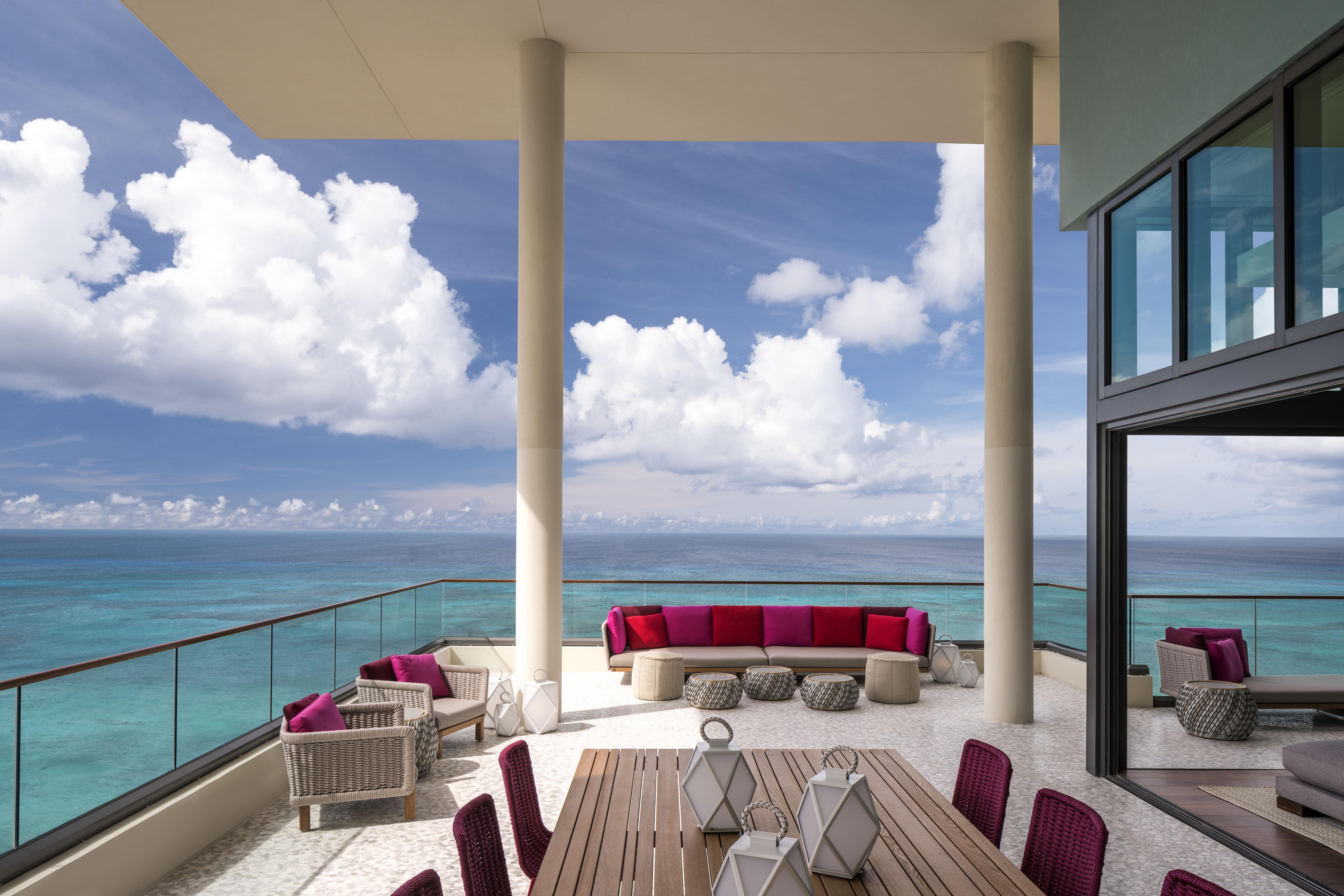 Kimpton Seafire Resort + Spa By Ihg West Bay Dış mekan fotoğraf
