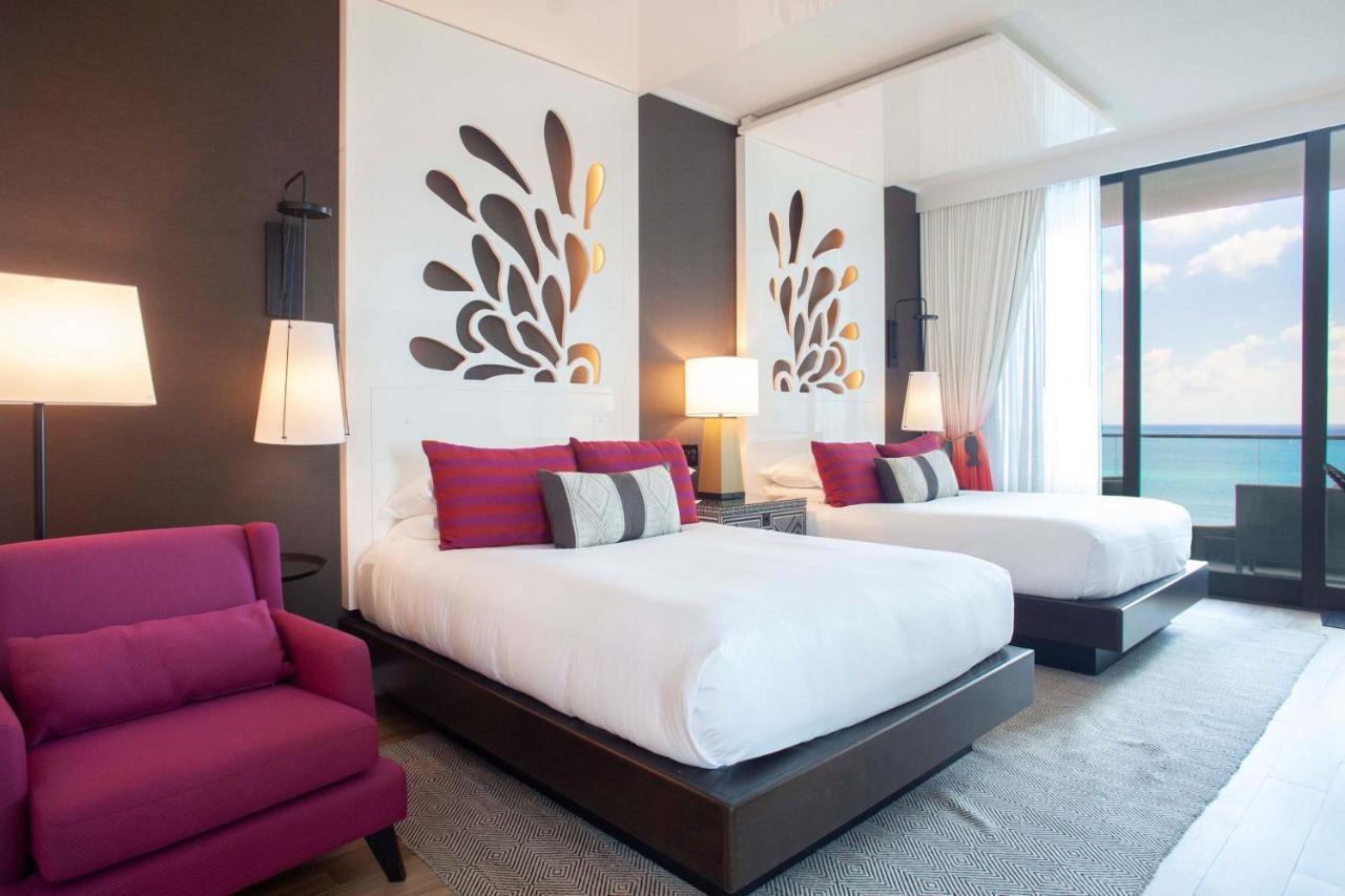 Kimpton Seafire Resort + Spa By Ihg West Bay Dış mekan fotoğraf