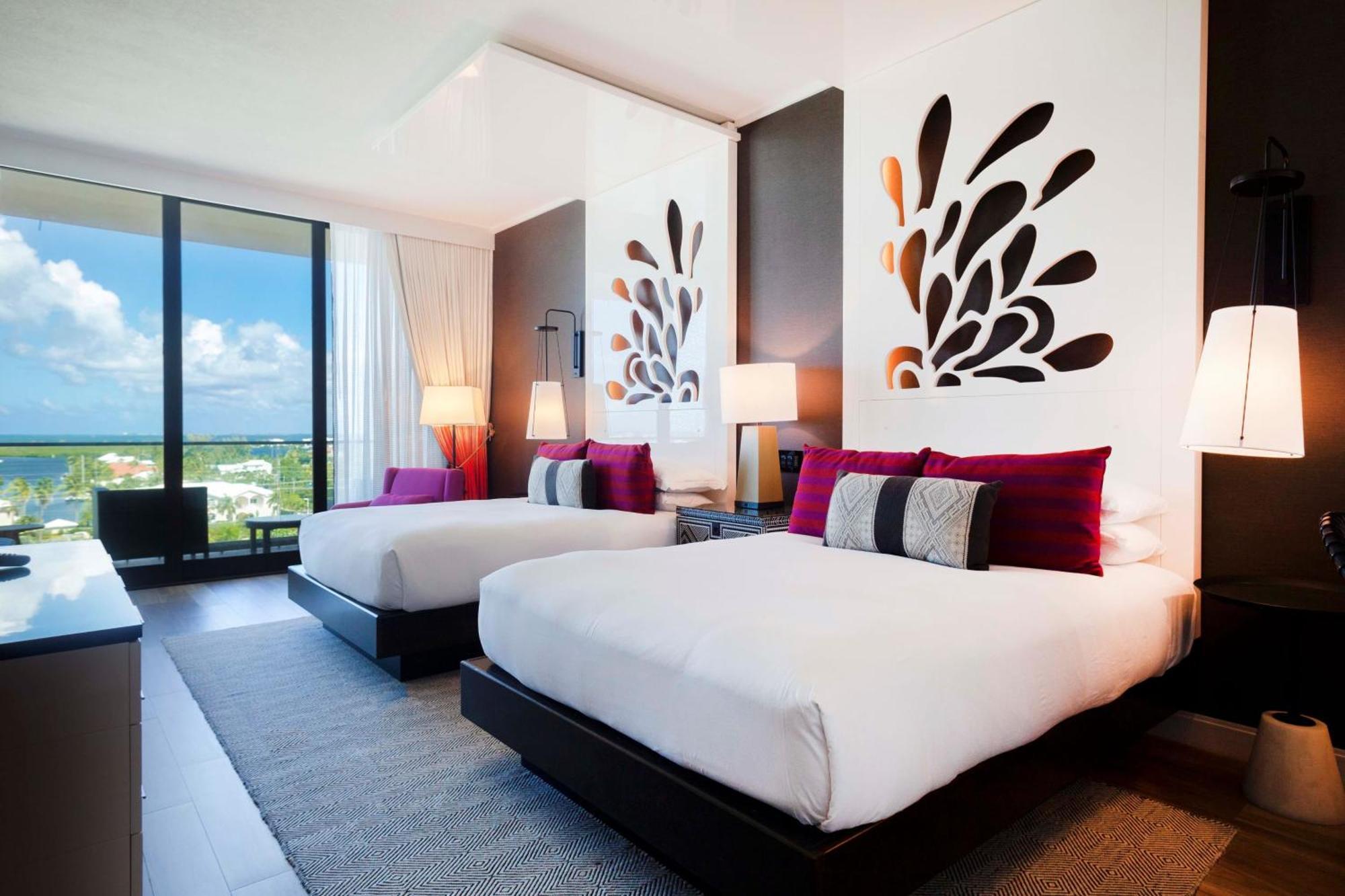 Kimpton Seafire Resort + Spa By Ihg West Bay Dış mekan fotoğraf